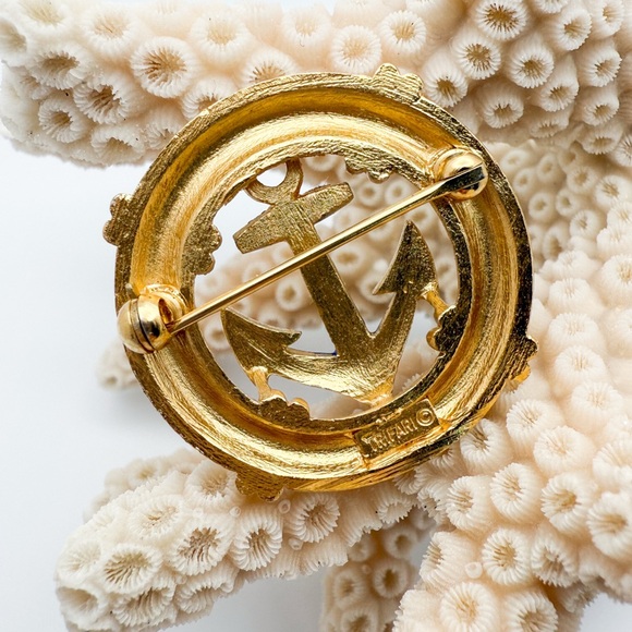 Vintage Trifari Nautical Anchor ⚓️ Brooch in Blue and Gold Enamel Pin - Picture 6 of 9